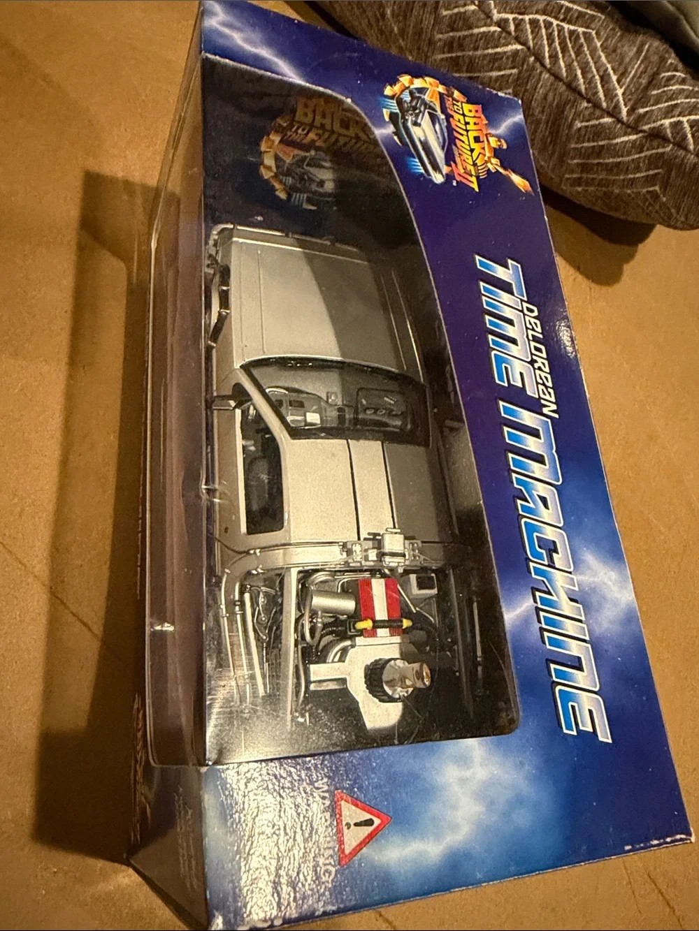 3 items BACK TO THE FUTURE  DeLorean Time Machine Silver Die-Cast Collectibles